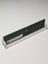 Micron 32GB 1x32GB DDR5 4800 CL40 UDIMM Desktop Memory MTC20C2085S1UC48BA1